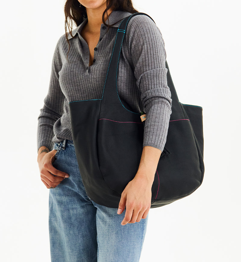 Cyndi Joya Tote - Image 9
