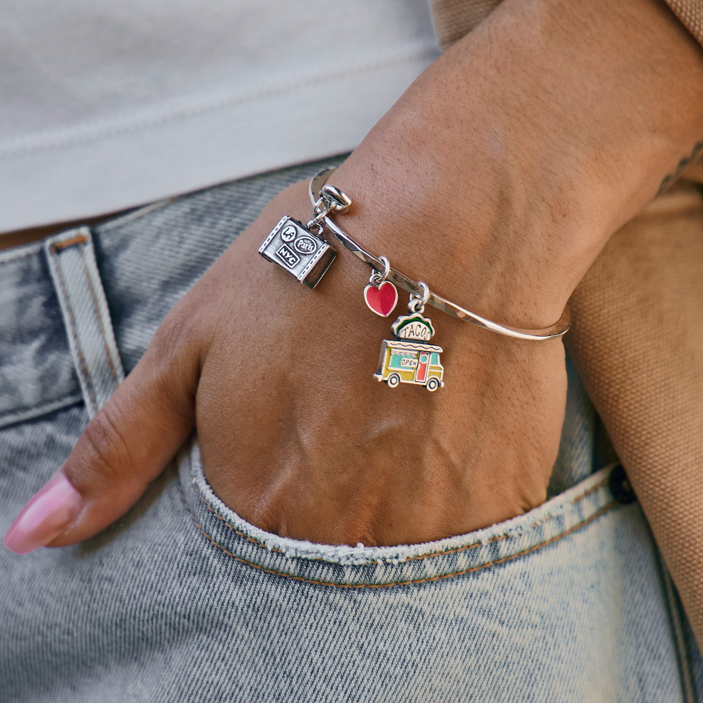 World Traveler Charm - Image 3